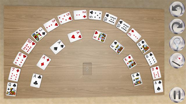 Crescent solitaire